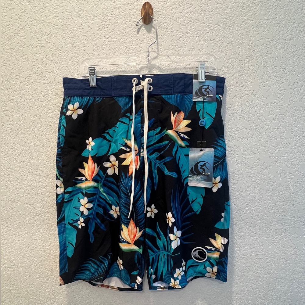 Wave Life Men's Swim Trunks - HI Cove Floral Print | Large